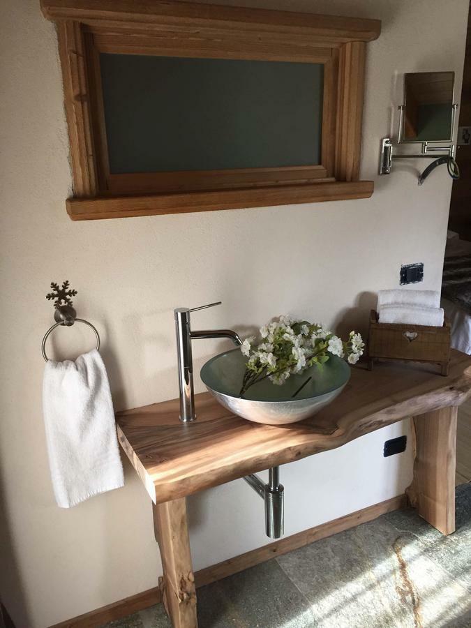 Bed and Breakfast Lthorses & Dreams La Thuile Exterior foto