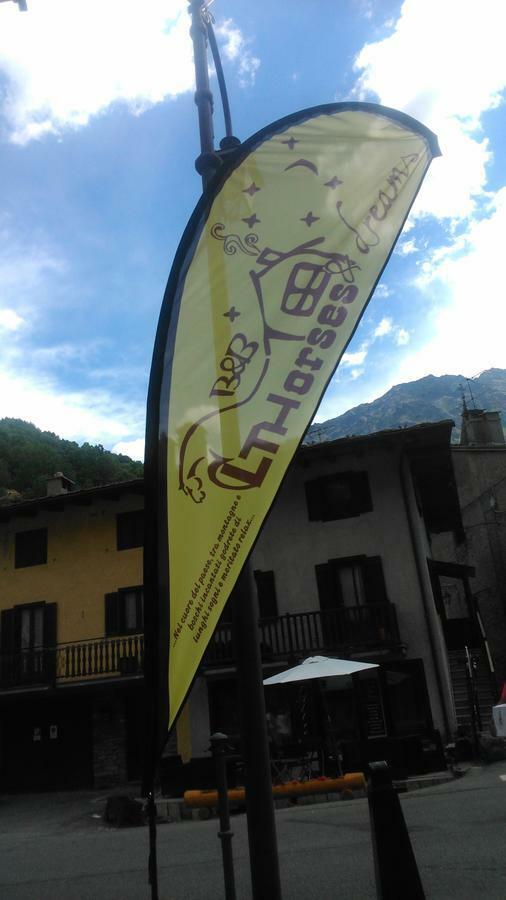 Bed and Breakfast Lthorses & Dreams La Thuile Exterior foto